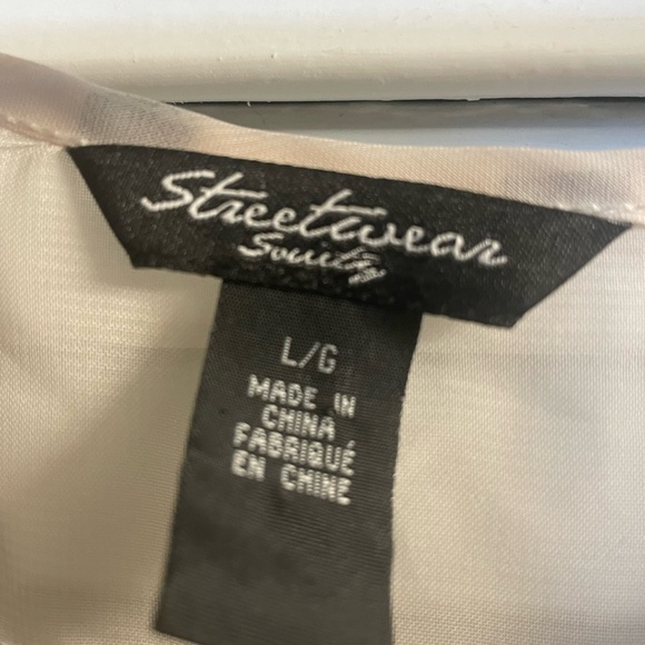 Streetwear Society Size Large summer High-Lo Sweater w/Sheer “Layered” Accent - Picture 5 of 7